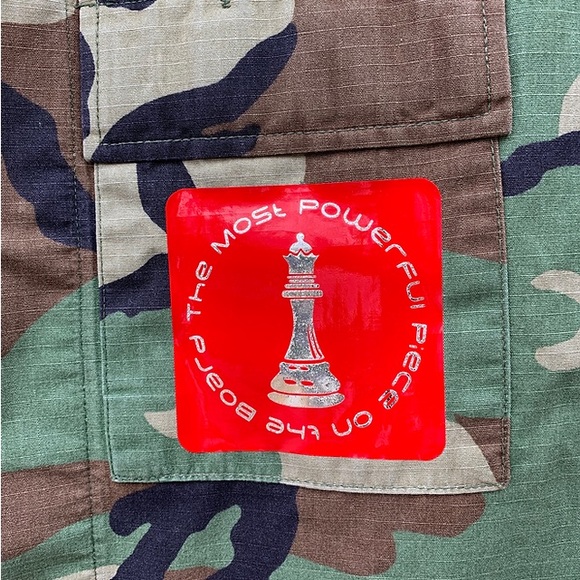 A Queen’s Move: Vintage Camo BDU Jacket - Picture 2 of 8